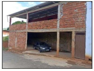 Casa para Venda, em Coronel Fabriciano, bairro Caladinho, 3 dormitórios, 1 banheiro, 1 vaga