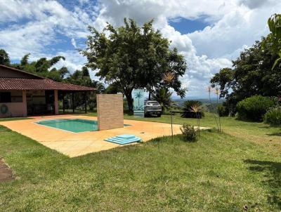 Ch�cara para Venda, em Ipaba, bairro C�rrego �gua Limpa, 3 dormit�rios, 3 banheiros, 5 vagas